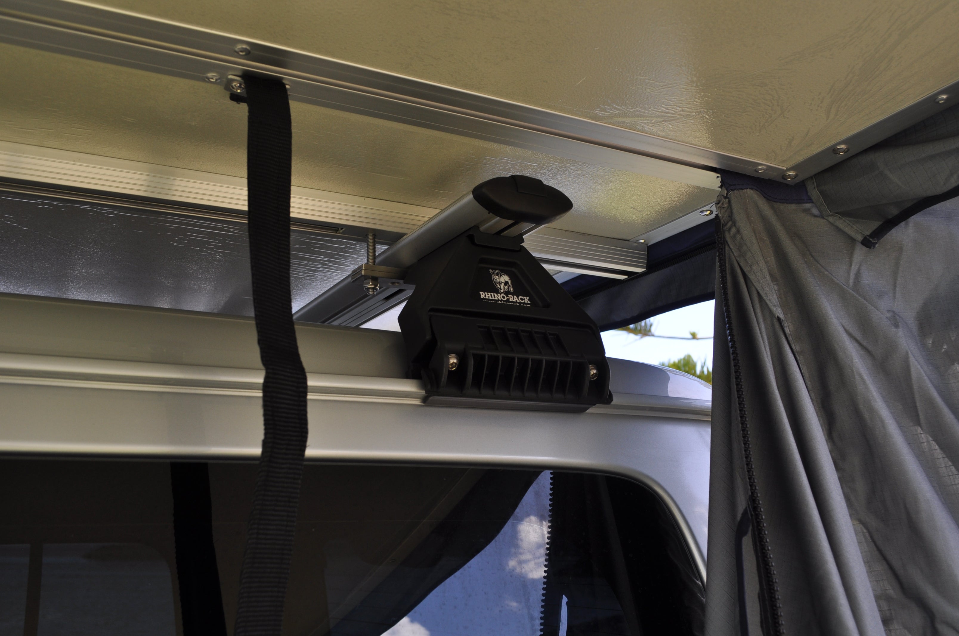 Extended Ventura Deluxe 1.4 Roof Top Tent (PRE ORDER)